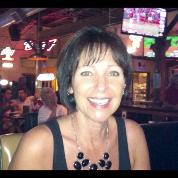 ** MEET YOUR SELLER and/or BUYER** - Picture 3 of 4