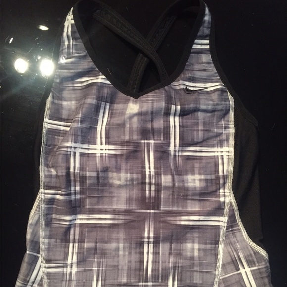 Nike dri-fit tank