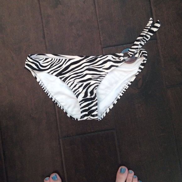 Bathing suit bottoms