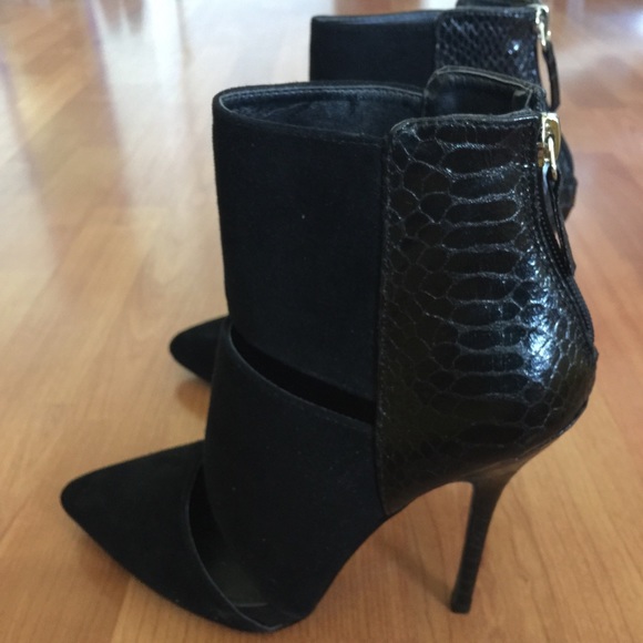 Steve Madden booties