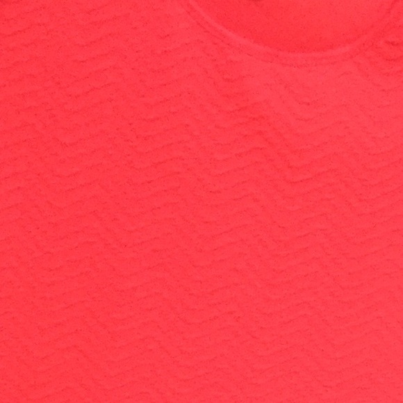 Red Ribbed dress - Picture 2 of 2