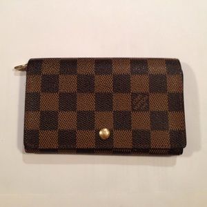Authentic Louis Vuitton Wallet