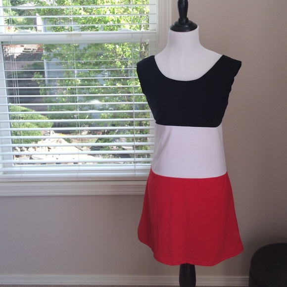 Tricolor dress
