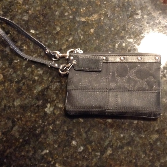 Coach wristlet - Picture 2 of 3
