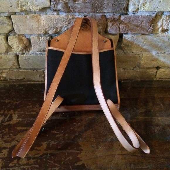 🚫SOLD🚫VINTAGE Dooney & Bourke Bag - Picture 2 of 4