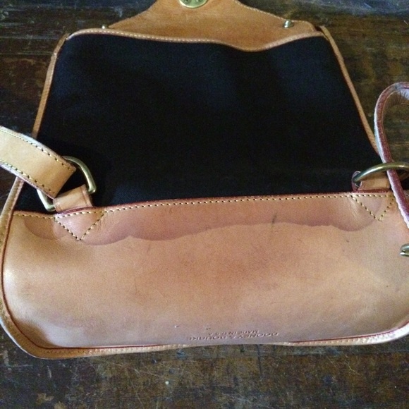 🚫SOLD🚫VINTAGE Dooney & Bourke Bag - Picture 4 of 4