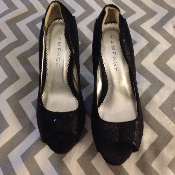 Rampage Heels - Picture 2 of 4