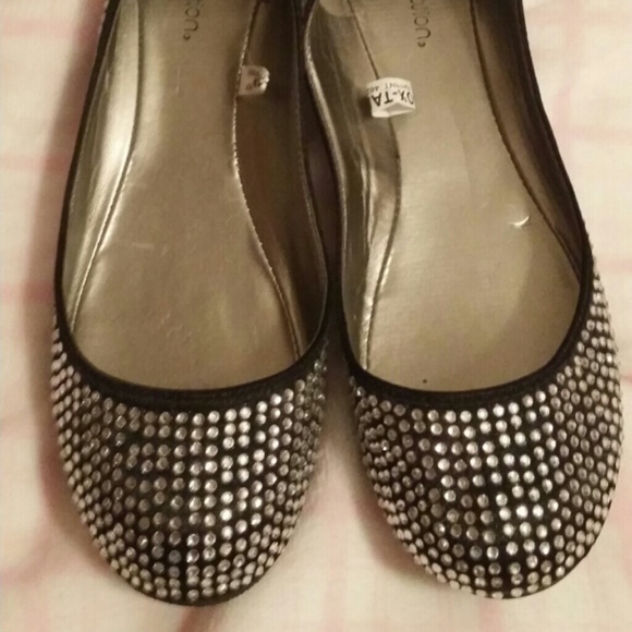 Xhilaration sparkle flats - Picture 2 of 4