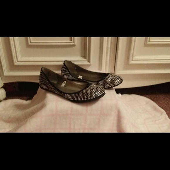 Xhilaration sparkle flats - Picture 3 of 4