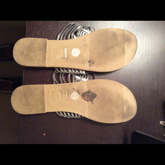 Silver slippers - Picture 2 of 2