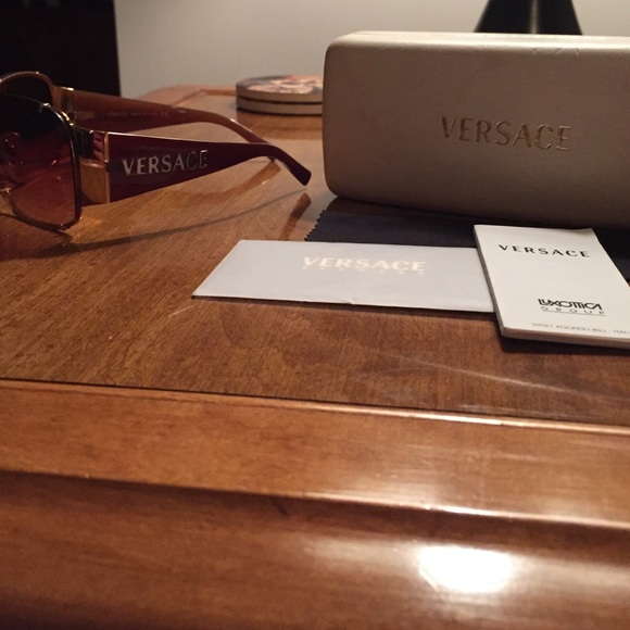 Versace Sunglasses - Picture 2 of 4