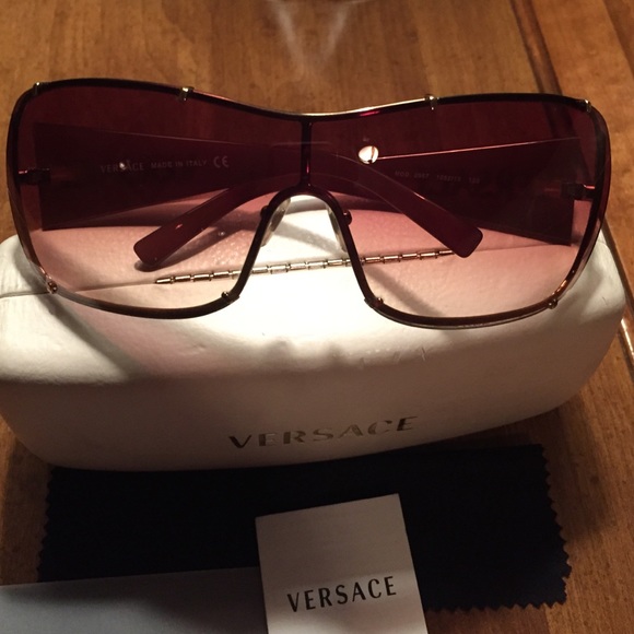 Versace Sunglasses - Picture 3 of 4