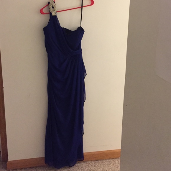 Prom Dress - Picture 2 of 4