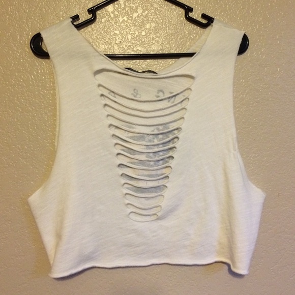 Crop top - Picture 2 of 2