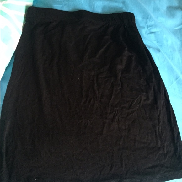 Black tight short skirt