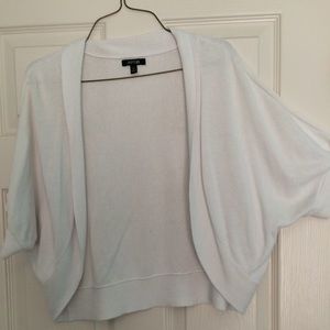 White short sleeve sweater