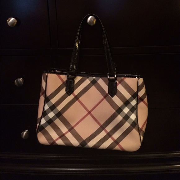 ⛔️SOLD⛔️ Bellacarmen1025 - Picture 4 of 4