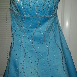 Cache prom dress.
