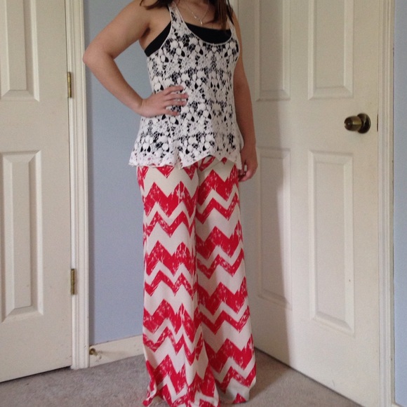 🎉HP 5/24🎉 Dressy Chevron Flare Pants