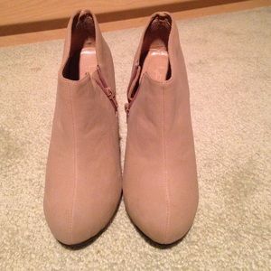 Beige Booties with Zipper
