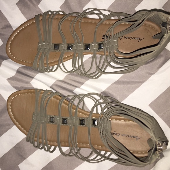 American eagle sandals