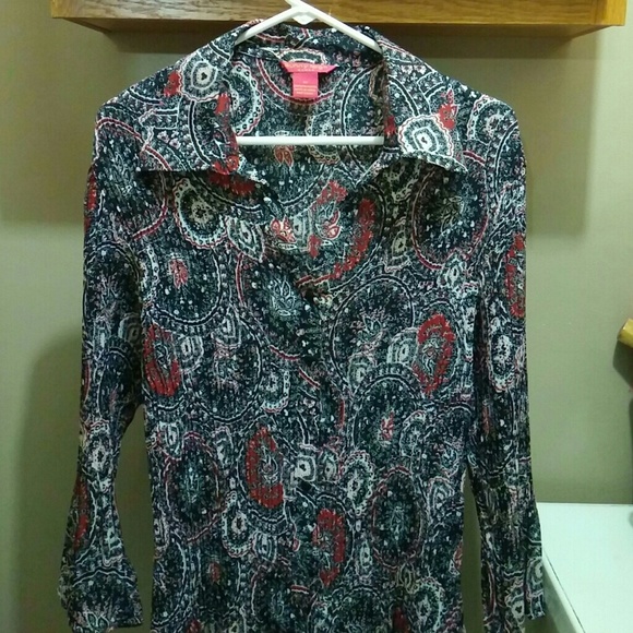 Beautiful blouse by Sunny Leigh