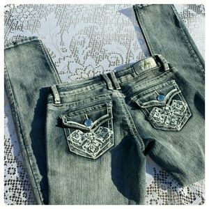 NWOT - ZCO Jeans! Slightly distressed and stretchy