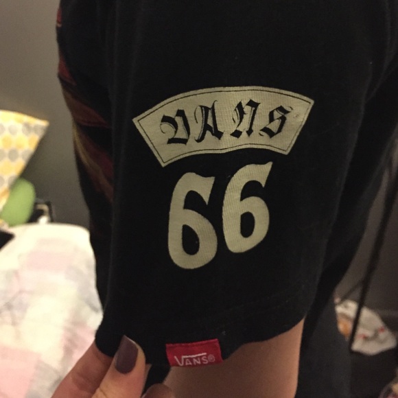 Iconic vans Skeleton print tee - Picture 2 of 2