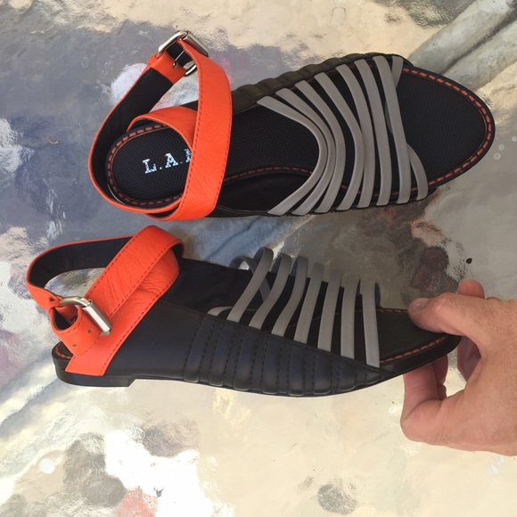 L.A.M.B. Leather blogger sandals Sz 6 new - Picture 3 of 4