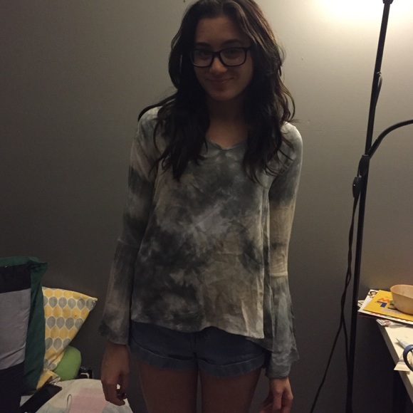 Basil Lola Tops - Grey and white tye dye top