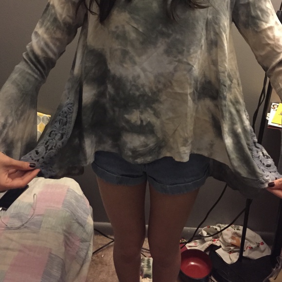 Grey and white tye dye top - Picture 2 of 2