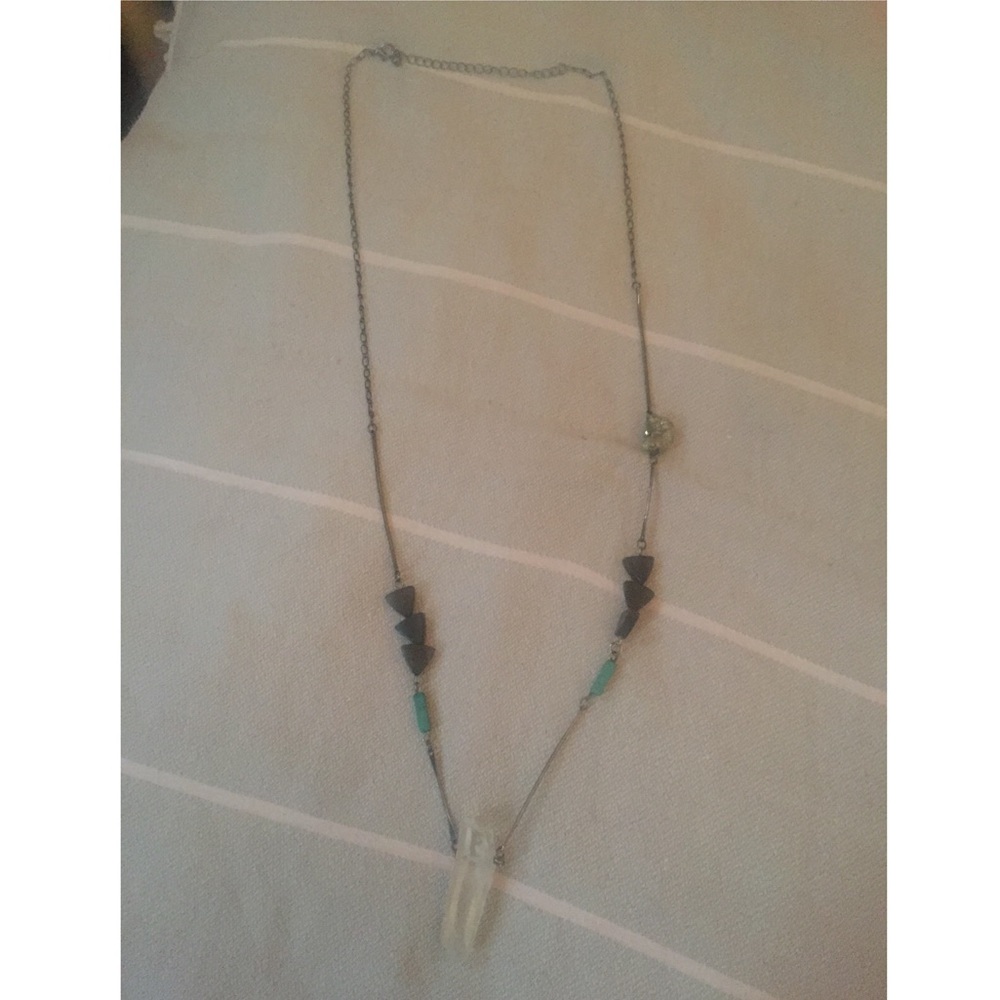 Unique crystal necklace! - Picture 3 of 3