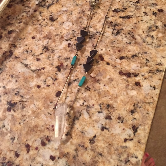 Unique crystal necklace! - Picture 2 of 3