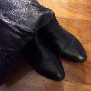 Steve Madden black boots