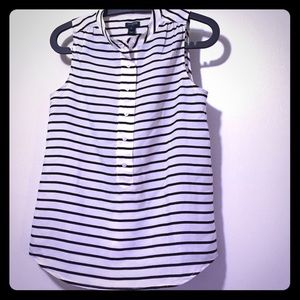 White and black cross stripe sleeveless top