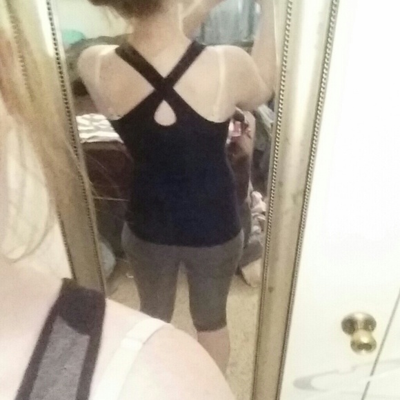 ๐SALE๐ Black and gray tank top - Picture 2 of 2