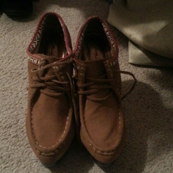 Brwn leather heels wore 1 time