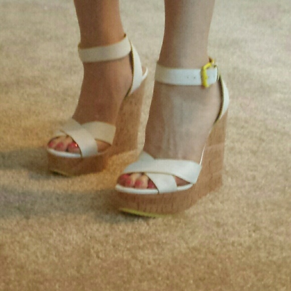 ALDO Shoes - Reduced!! ALDO White Platform heels