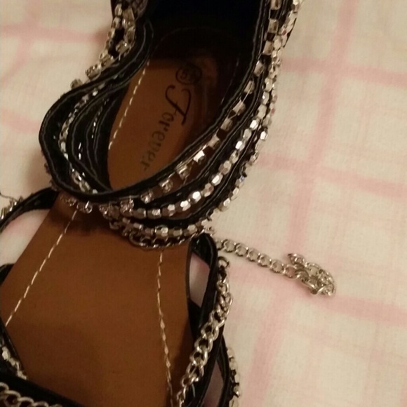 Forever Sandals - Picture 3 of 3