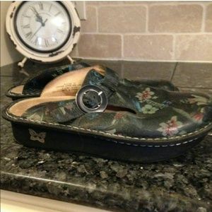 Alegria Classic Nursing Shoes Size 7