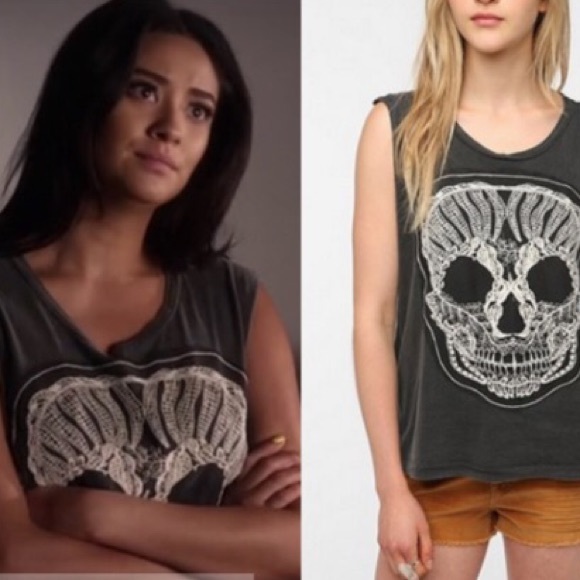 Urban Outfitters embroidered skull tank