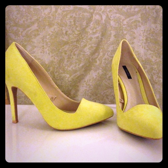 Chartreuse-lime-yellow-bright colored heels