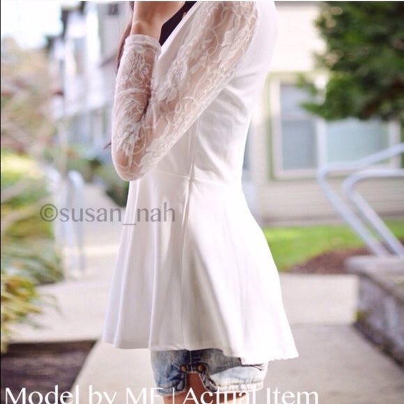 Lace long sleeve peplum dress top - Picture 2 of 4