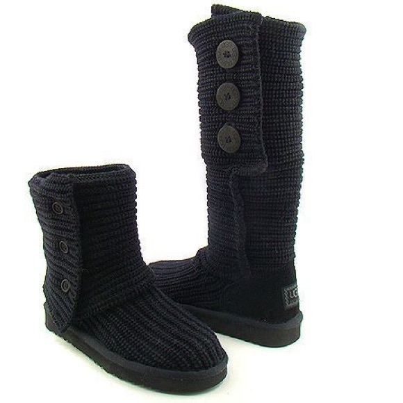 Black Button down Cardy ugg boots