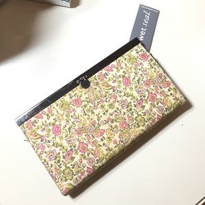 💐Floral Clasp Wallet!
