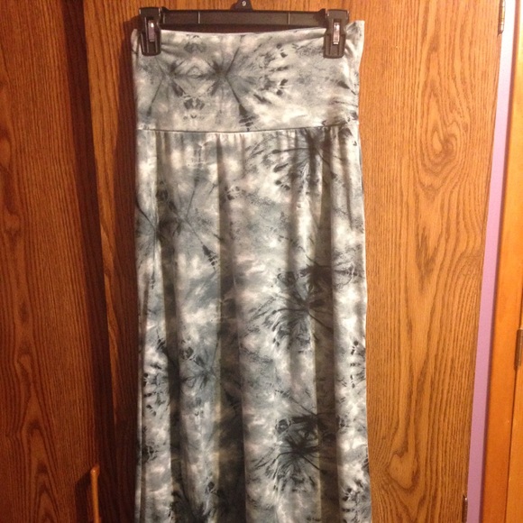 (On Hold) Maxi skirt