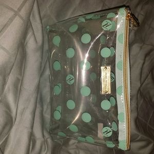 Cosmetic bag