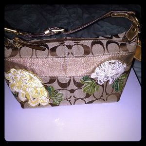 ✨Sale✨ Classic Coach Logo/Floral Purse