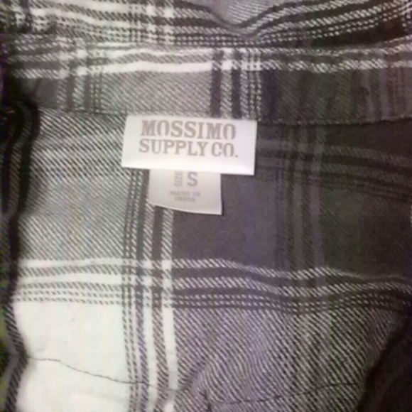 Long sleeve collared shirt - Picture 2 of 2