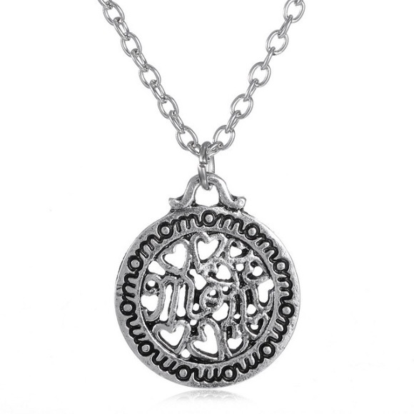 Jewelry - Mom Necklace